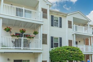 1,2, AND 3 BEDROOM APARTMENTS FOR RENT IN WESTLAKE, OH