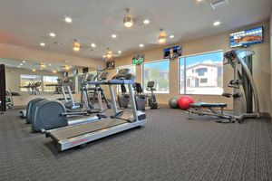 24-7 FITNESS CENTER HELPS YOU STAY FIT