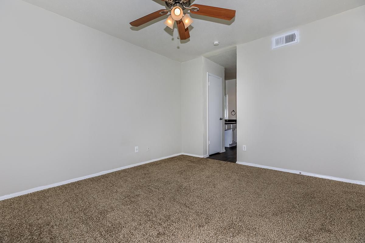 SPACIOUS ONE AND TWO BEDROOM APARTMENTS FOR RENT IN CORPUS CHRISTI, TEXAS