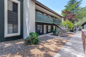 Well-Maintained Grounds - Treehouse Apartments - Albuquerque - New Mexico