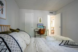 Large Versatile Bedroom with Fresh Carpeting - Treehouse Apartments - Albuquerque - New Mexico