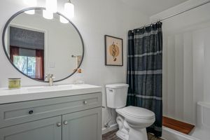 Updated Bathroom with Over-Sized Shower - Treehouse Apartments - Albuquerque - New Mexico