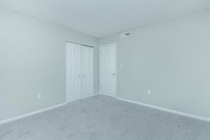 THREE BEDROOM APARTMENTS FOR RENT