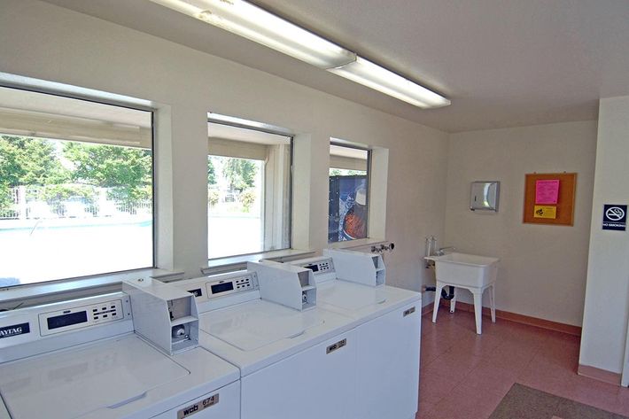 This is the laundry facility at Lake Ridge