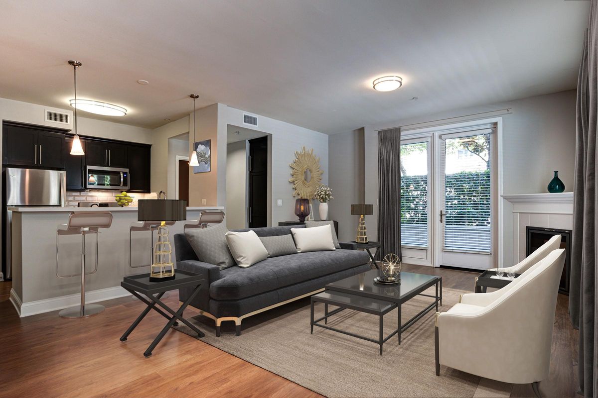 STUNNING LAYOUTS AT LA BELLE AT HOLLYWOOD TOWERS FOR RENT
