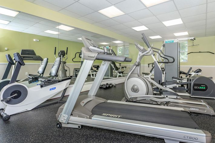 STATE-OF-THE ART FITNESS CENTER