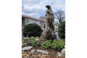 Eagles statue