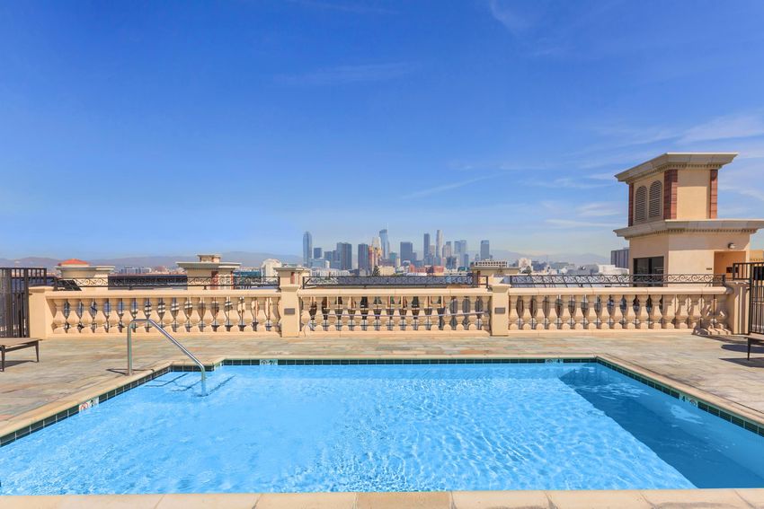The Lorenzo — community views.