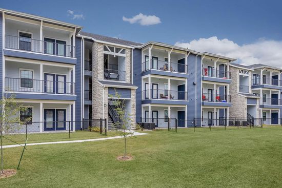 1,2, AND 3 BEDROOM APARTMENTS IN CORPUS CHRISTI