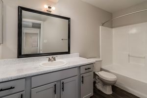 Bathroom with Bathtub - Glenridge Apartments - Glendale - Arizona