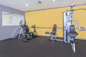 STATE-OF-THE-ART FITNESS CENTER 