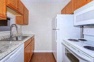 ALL-ELECTRIC KITCHENS AT SUSSEX WEST APARTMENTS