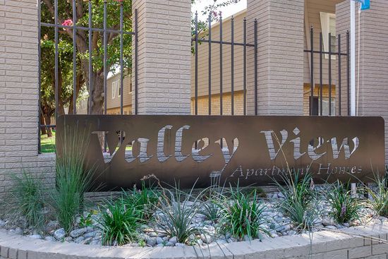 VALLEY VIEW APARTMENTS IN FORT WORTH