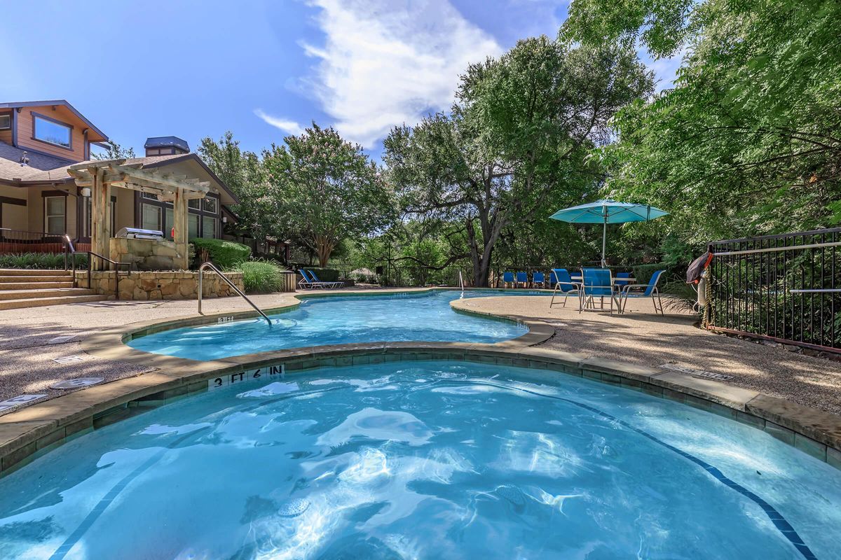 The Woods Of Five Mile Creek Apartments In Dallas The Woods Of Five Mile Creek Apartments In Dallas